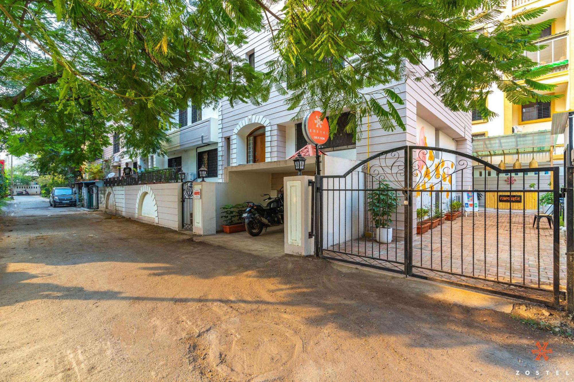 Zostel Pune Bagian luar foto